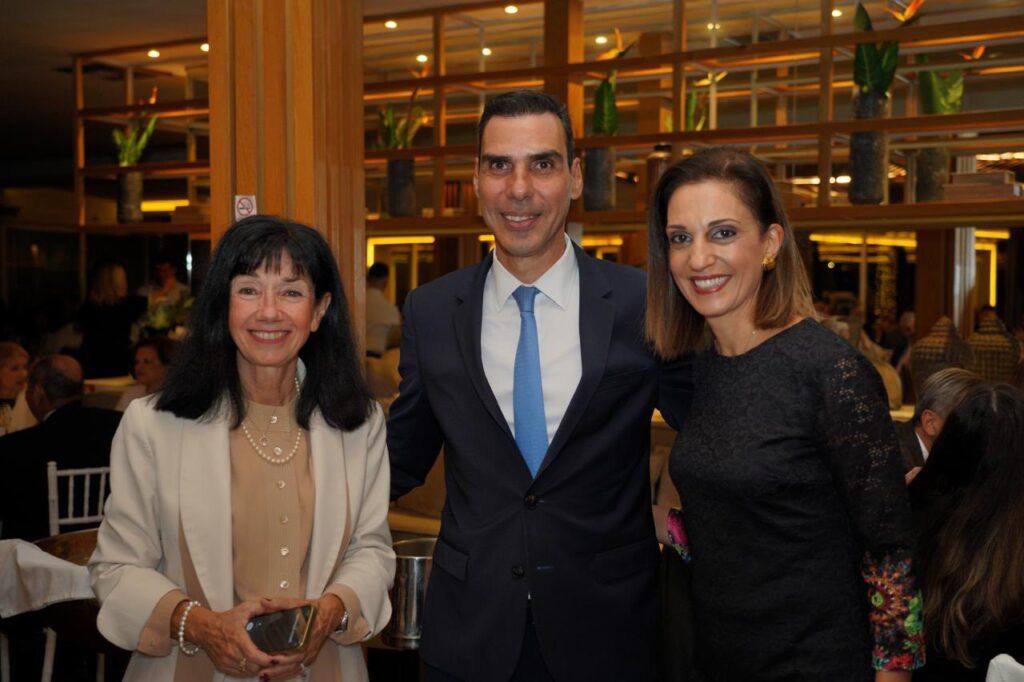 574497397_10240194196213554_5884605227485812525_n